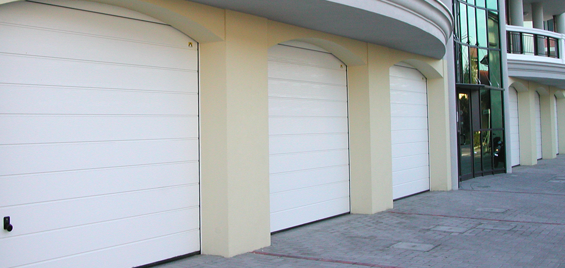 Chiusure per garage, basculanti, portoni sezionali e portoni ad ante santarcangelo